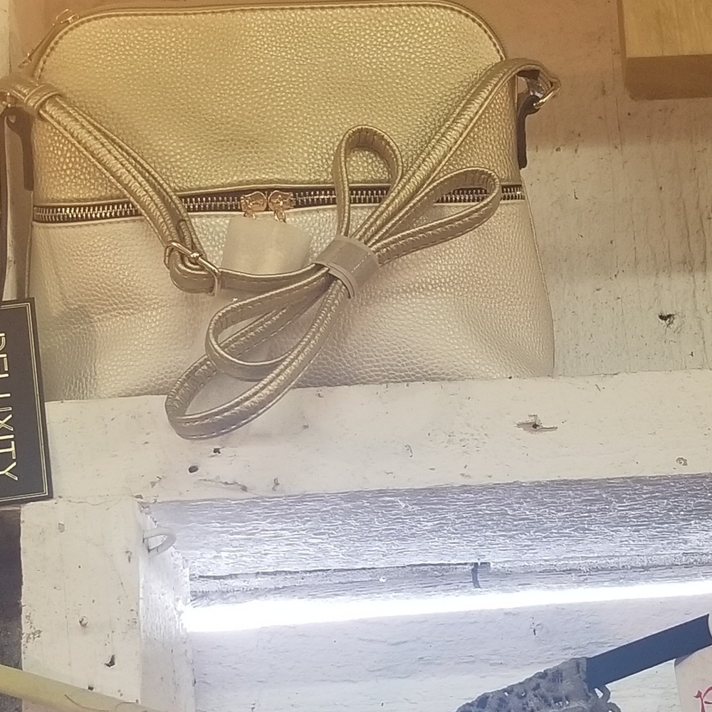3 purses - Picture 3 of 3